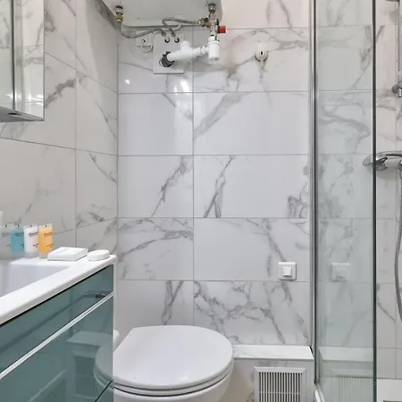 546 Celine - Superb Studio In Appartement *